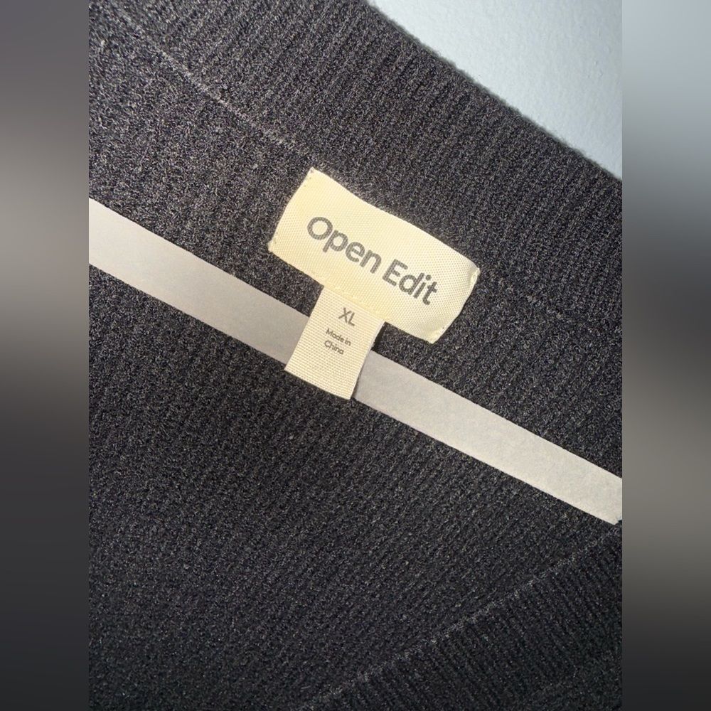 Open Edit  womens Chunky Black Knit Quality Sweater Vest Size XL EUC - Picture 4 of 8